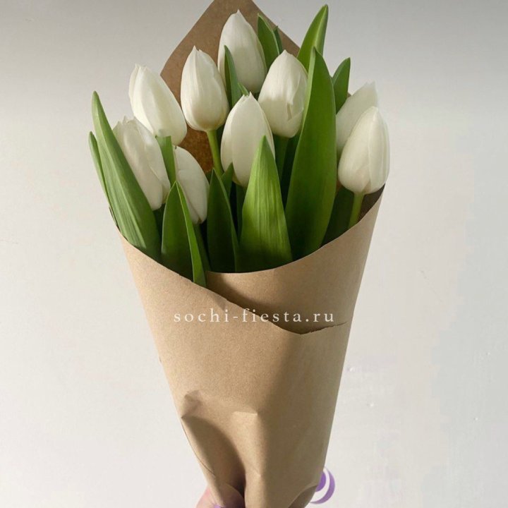 Букет белых тюльпанов в Нижнем Новгороде