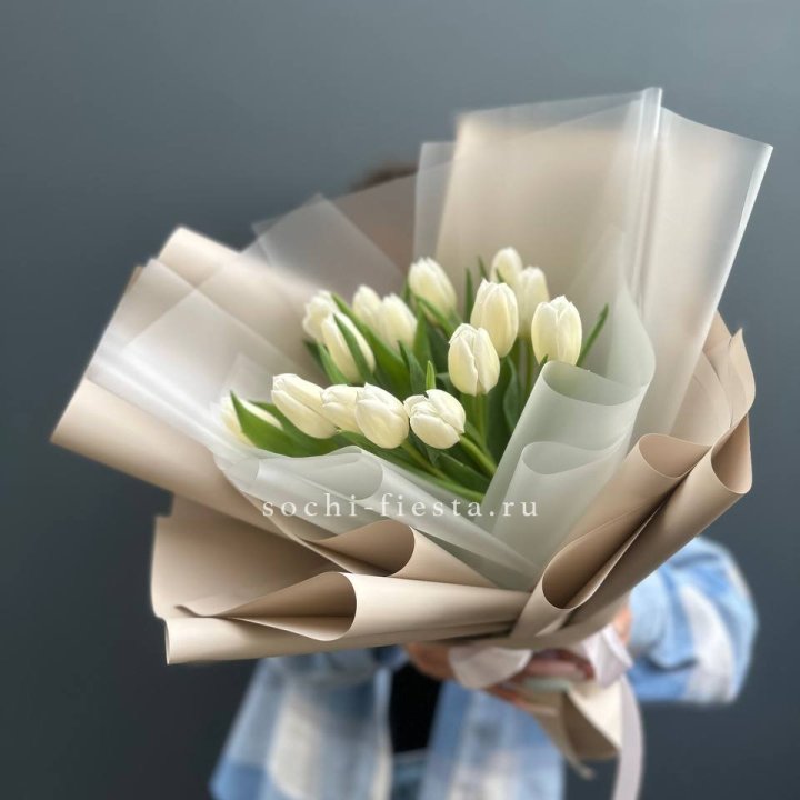 Букет из 15 белых тюльпанов в Нижнем Новгороде