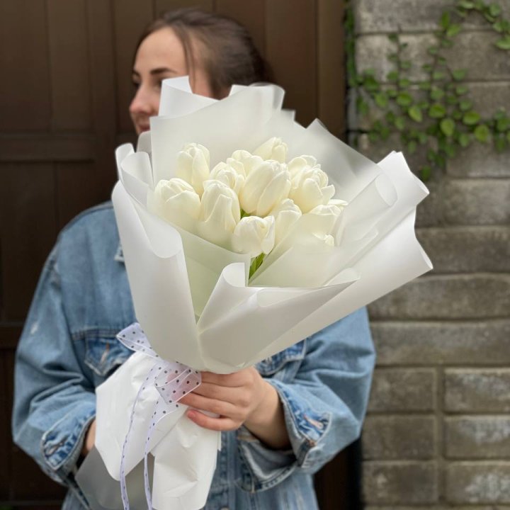 Букет белоснежных тюльпанов в Нижнем Новгороде