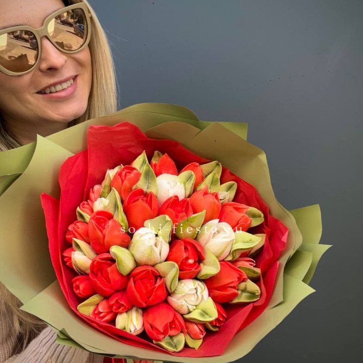 Зефирный букет из тюльпанов с доставкой в Нижнем Новгороде